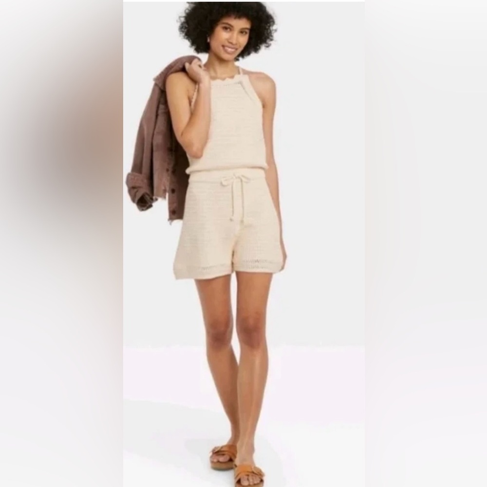 Universal Thread crochet romper size XS brand new with tags